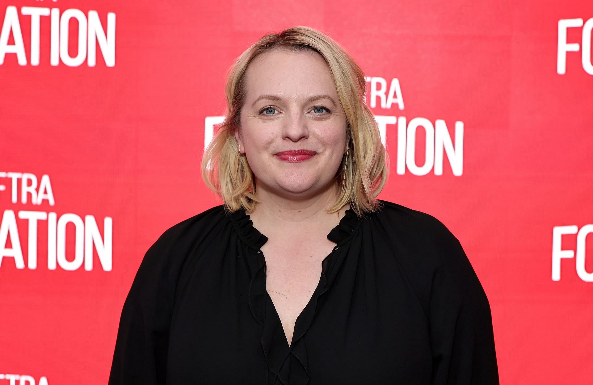 Elisabeth Moss (Image via Getty)